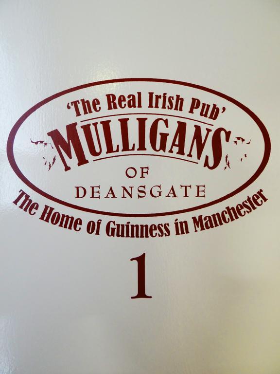 Mulligans Of Deansgate 호텔 맨체스터 객실 사진